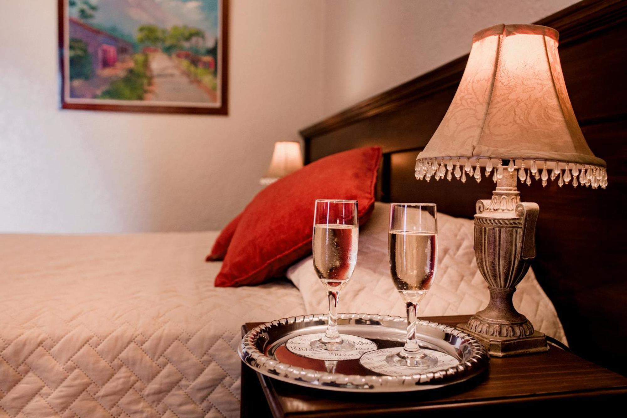 Hotel Villa Espanola Гватемала Экстерьер фото